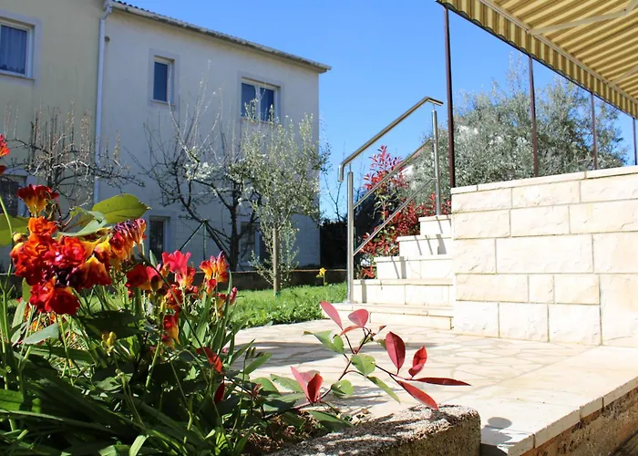 Paganor Апартаменти *