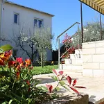 Paganor Apartment *